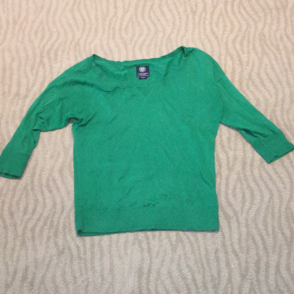 AMERICAN EAGLE GREEN SWEATER